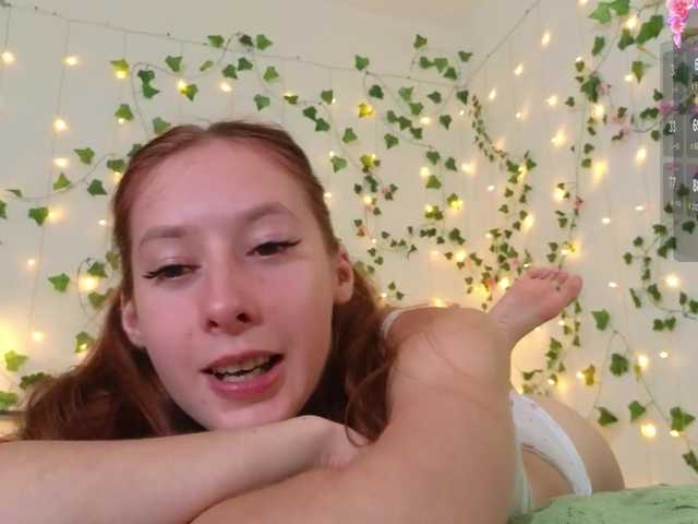 Candy-Floss live cam on BongaCams