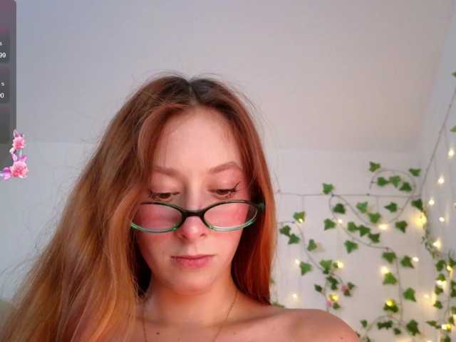 Candy-Floss live cam on BongaCams