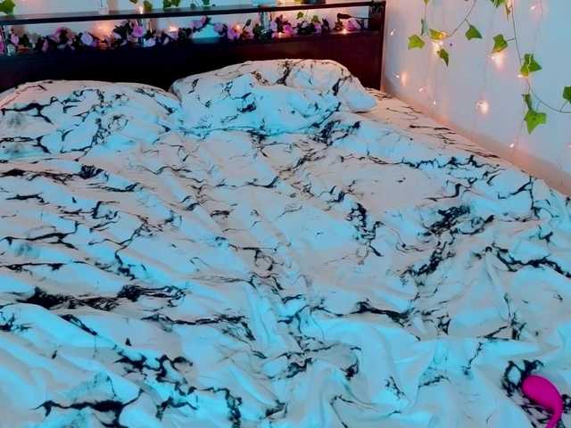 Candy-Floss live cam on BongaCams