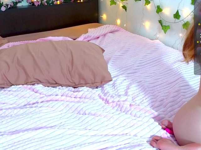 Candy-Floss live cam on BongaCams