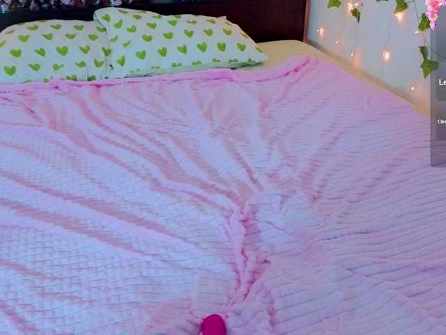 Candy-Floss live cam on BongaCams