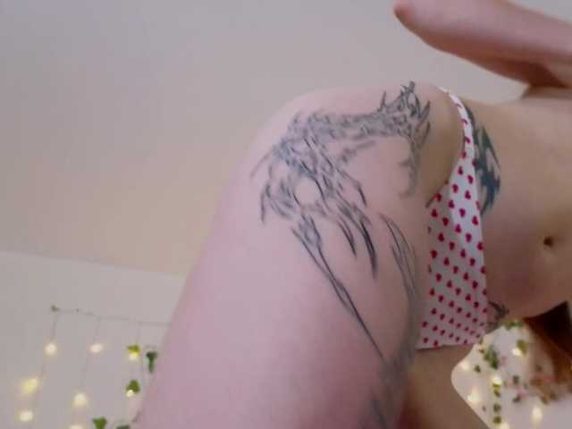 Candy-Floss live cam on BongaCams