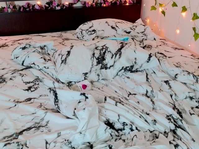 Candy-Floss live cam on BongaCams