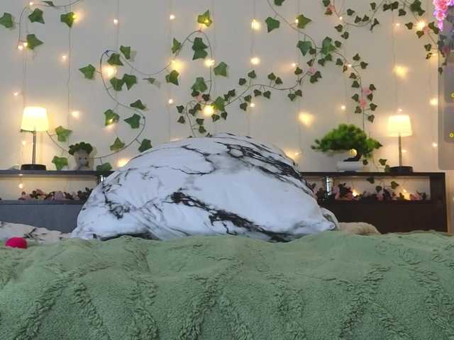 Candy-Floss live cam on BongaCams