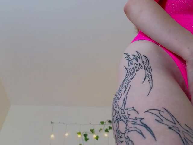 Candy-Floss live cam on BongaCams