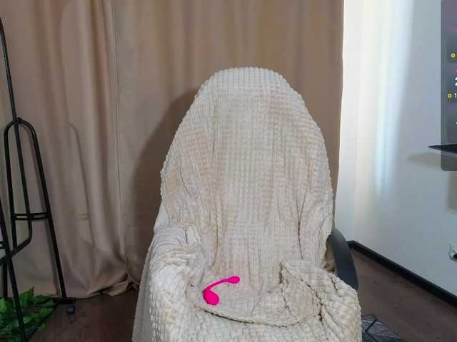 candy-floss live sex show