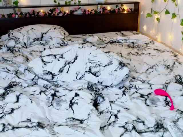 Candy-Floss Live Webcam on BongaCams