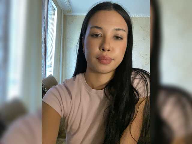 anya-del live cam on BongaCams