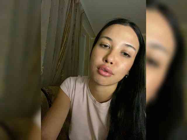 anya-del webcam