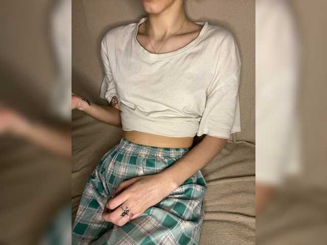 LinaTwins live cam on BongaCams