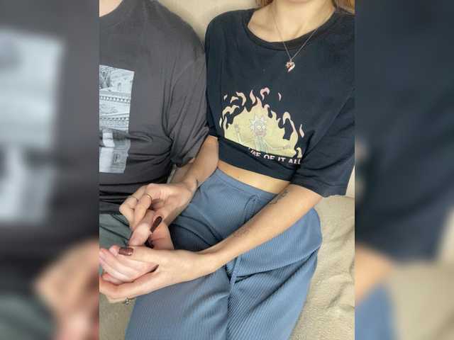 LinaTwins live cam on BongaCams