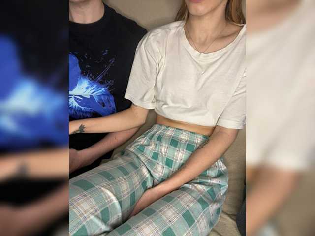 LinaTwins live cam on BongaCams