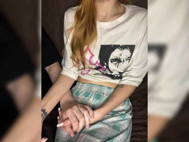 LinaTwins live cam on BongaCams