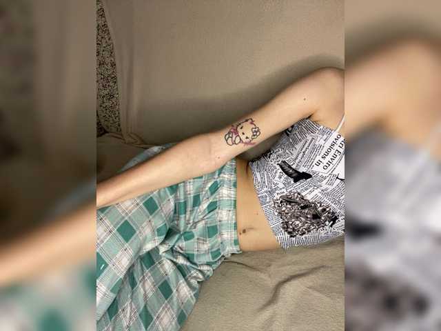 LinaTwins live cam on BongaCams