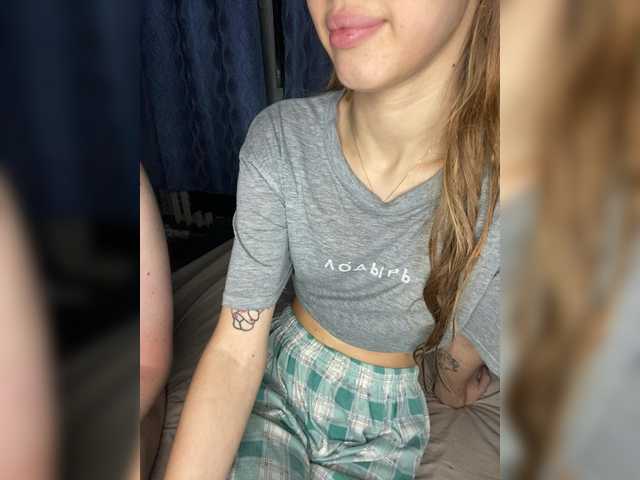 LinaTwins live cam on BongaCams
