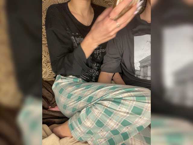LinaTwins live cam on BongaCams
