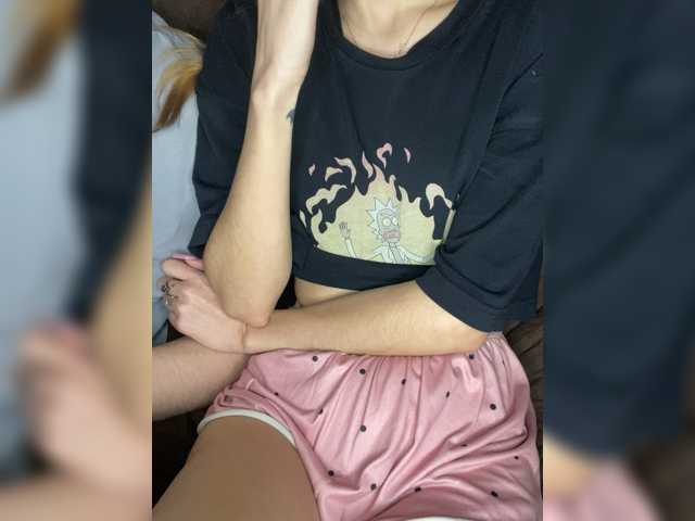 LinaTwins live cam on BongaCams