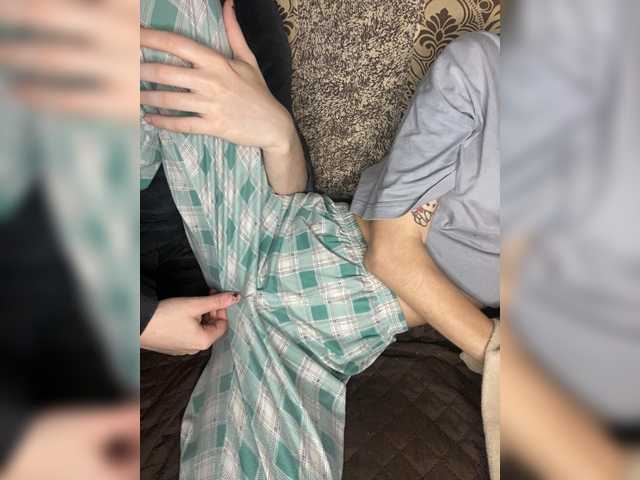 LinaTwins live cam on BongaCams