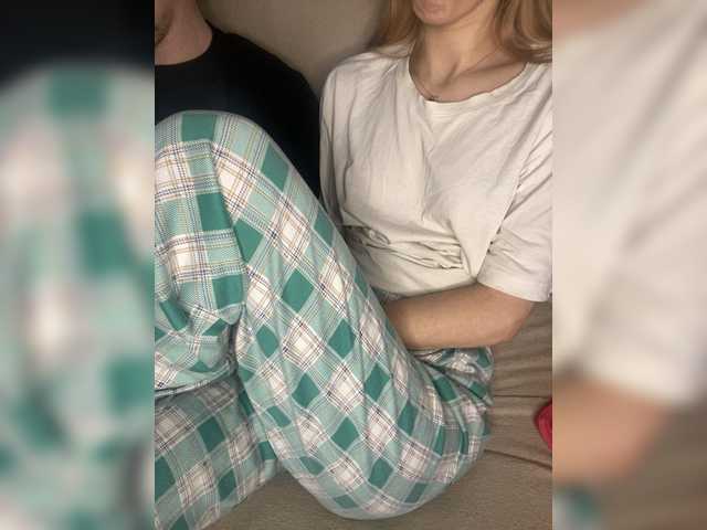 LinaTwins live cam on BongaCams