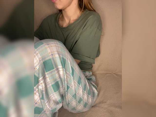 LinaTwins live cam on BongaCams