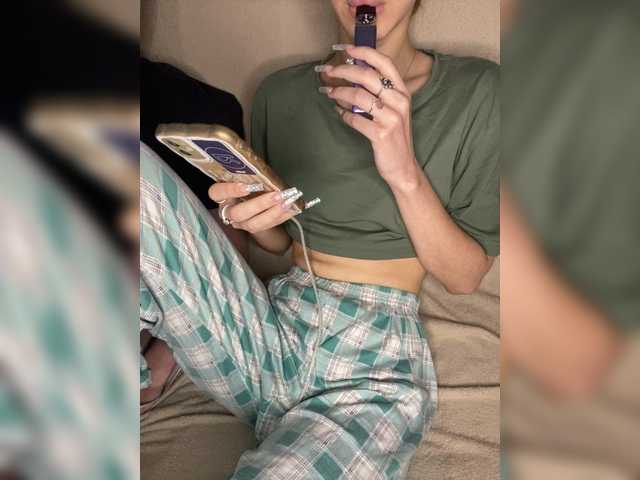 LinaTwins live cam on BongaCams