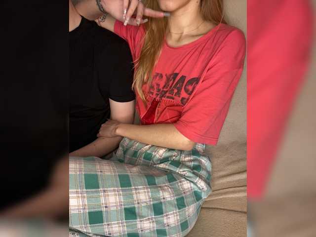 LinaTwins live cam on BongaCams