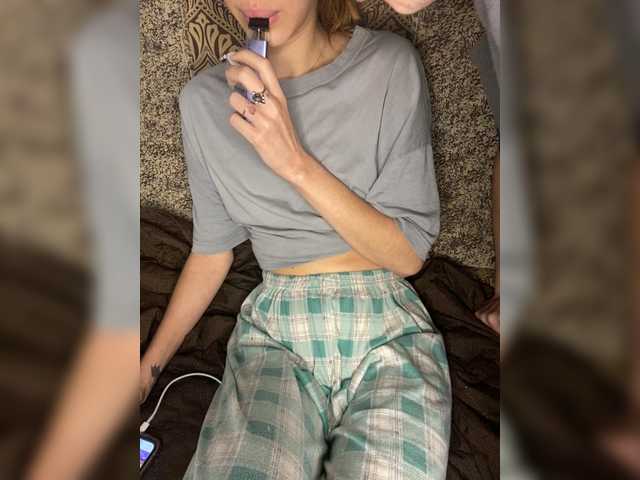 LinaTwins live cam on BongaCams