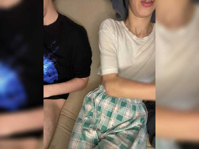 LinaTwins live cam on BongaCams