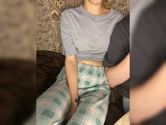 LinaTwins live cam on BongaCams