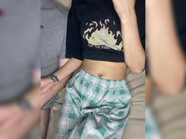 LinaTwins live cam on BongaCams