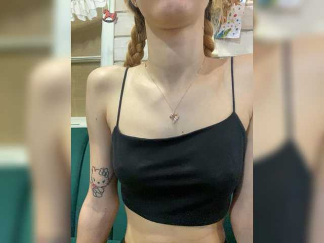 Slim_baby live webcam show