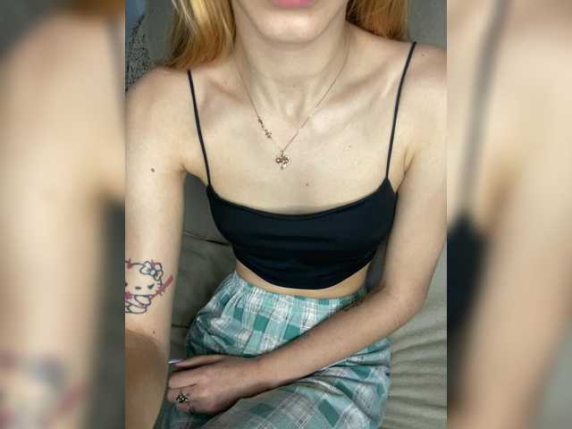 LinaTwins live cam on BongaCams