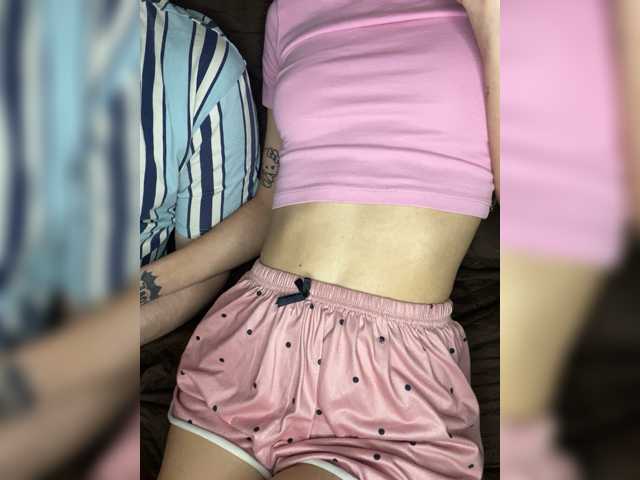 LinaTwins live cam on BongaCams