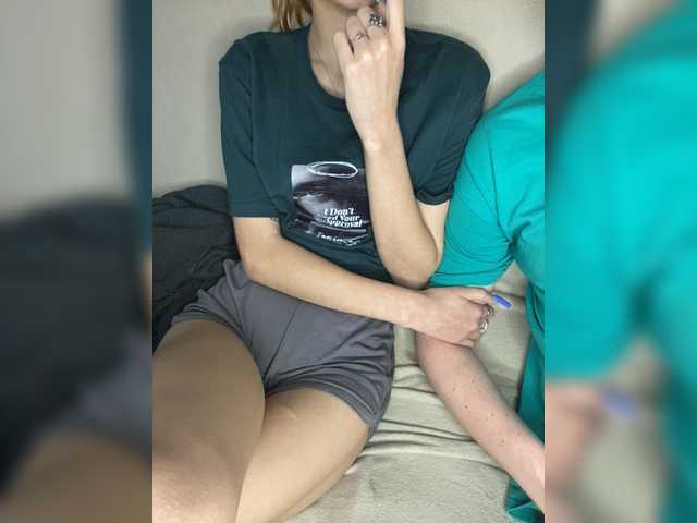 LinaTwins live cam on BongaCams