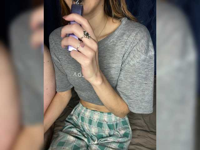 LinaTwins live cam on BongaCams