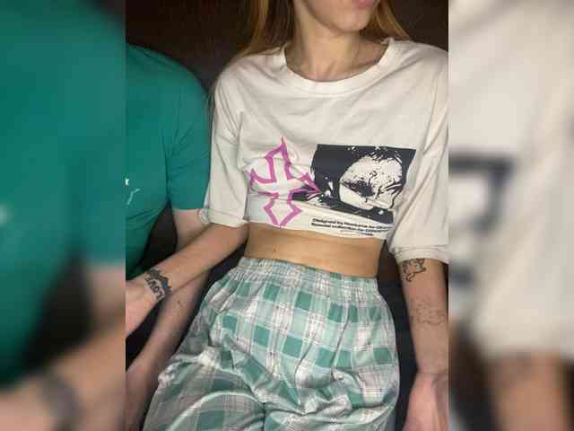 webcam live LinaTwins