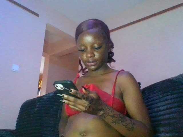 Xoxoteshy live cam on BongaCams