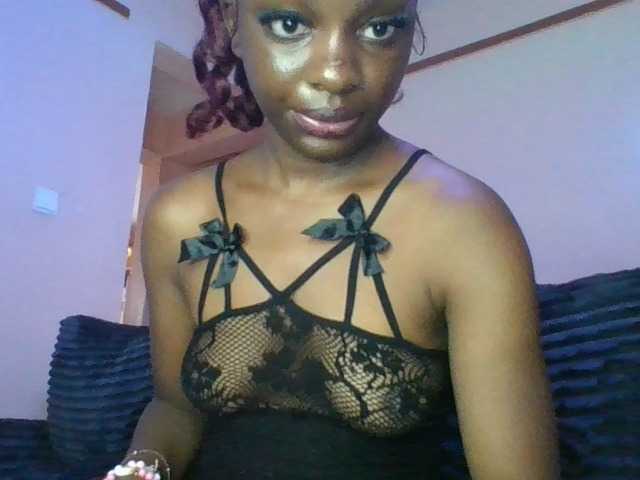 Xoxoteshy live cam on BongaCams