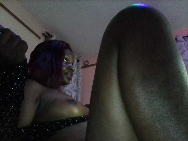 Xoxoteshy live cam on BongaCams