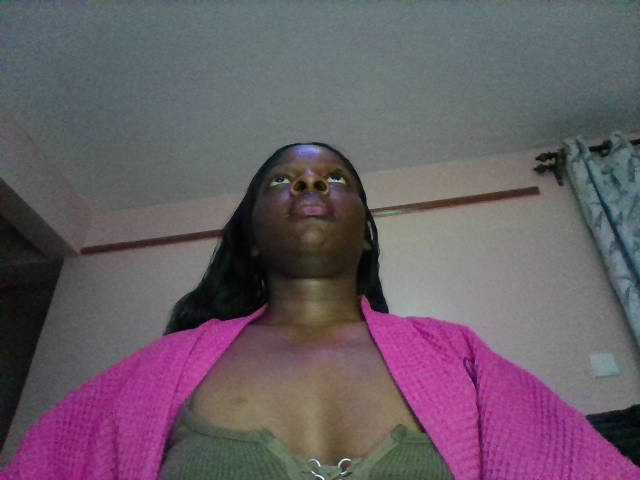 Xoxoteshy live cam on BongaCams