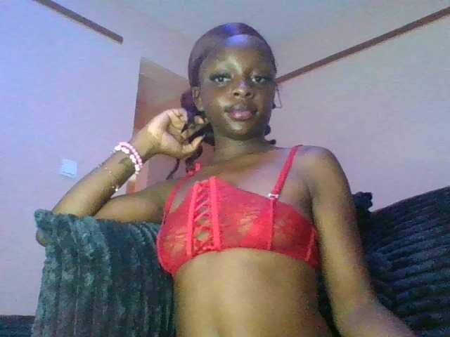 Xoxoteshy live cam on BongaCams