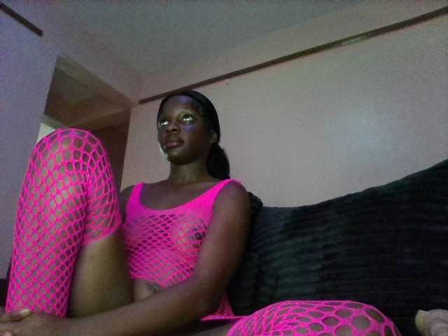 Xoxoteshy live cam on BongaCams