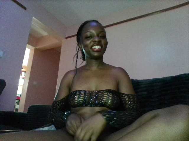 Xoxoteshy live cam on BongaCams