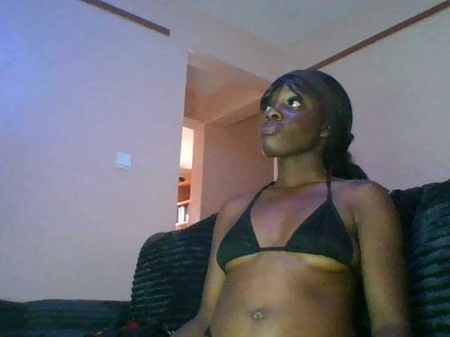 Xoxoteshy live cam on BongaCams