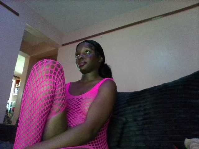 Xoxoteshy live cam on BongaCams