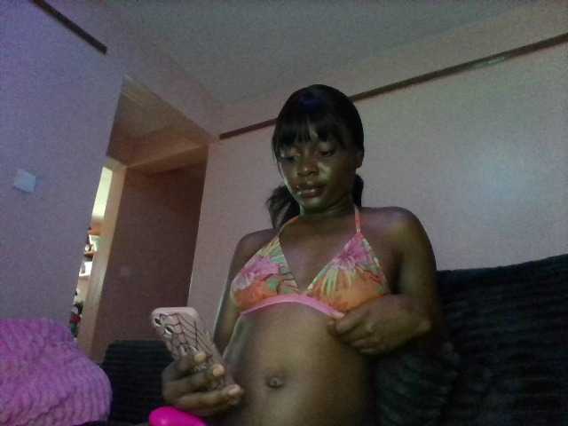 Xoxoteshy live cam preview