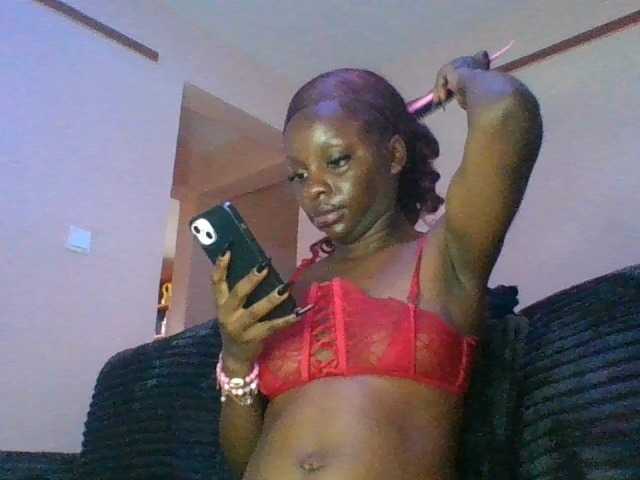 Xoxoteshy live cam on BongaCams