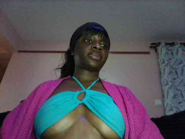 Xoxoteshy webcam