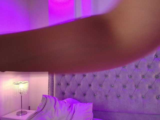 Ahilin-luther live cam on BongaCams