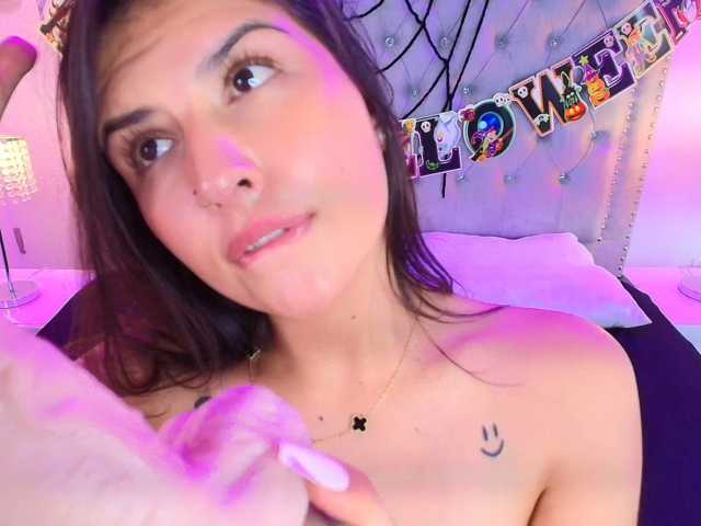Ahilin-luther live cam on BongaCams